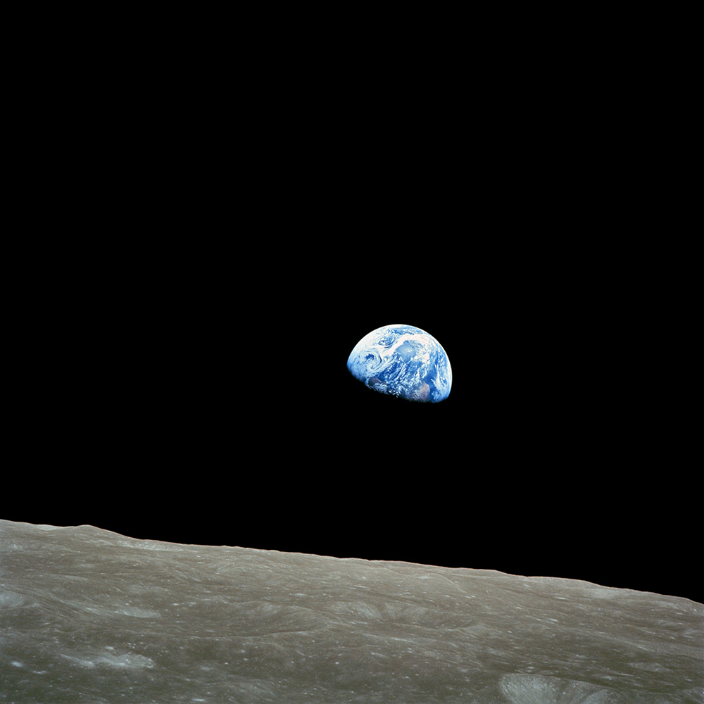 Earthrise, 1968. Note the phase of Earth as seen from the Moon. Nearside lunar observers see Earth go through a complete set of phases. However, only orbiting astronauts witness Earthrises; for stationary lunar observers, Earth barely moves at all.